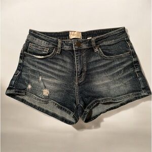 BKE Stella Mid Rise Women’s Shorts Size 28